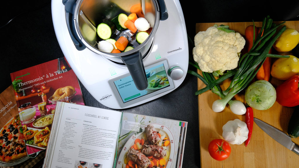 Vorwerk Thermomix TM6 Küchenmaschine mit Kochfunktion, 6,5 L, silber
